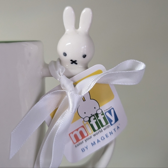 Miffy x Magenta MERRY CHRISTMAS Christmas Stockings Mug with 3D Miffy Figural 🐰 - Picture 4 of 8